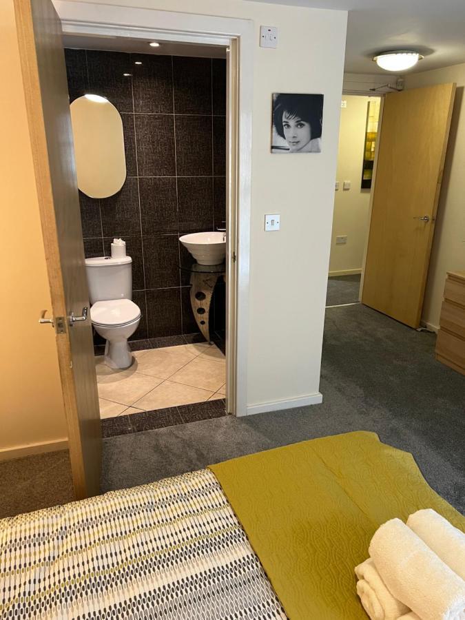 Quayside City Apartment, 2 Bed With Free Parking 泰恩河畔纽卡斯尔 外观 照片